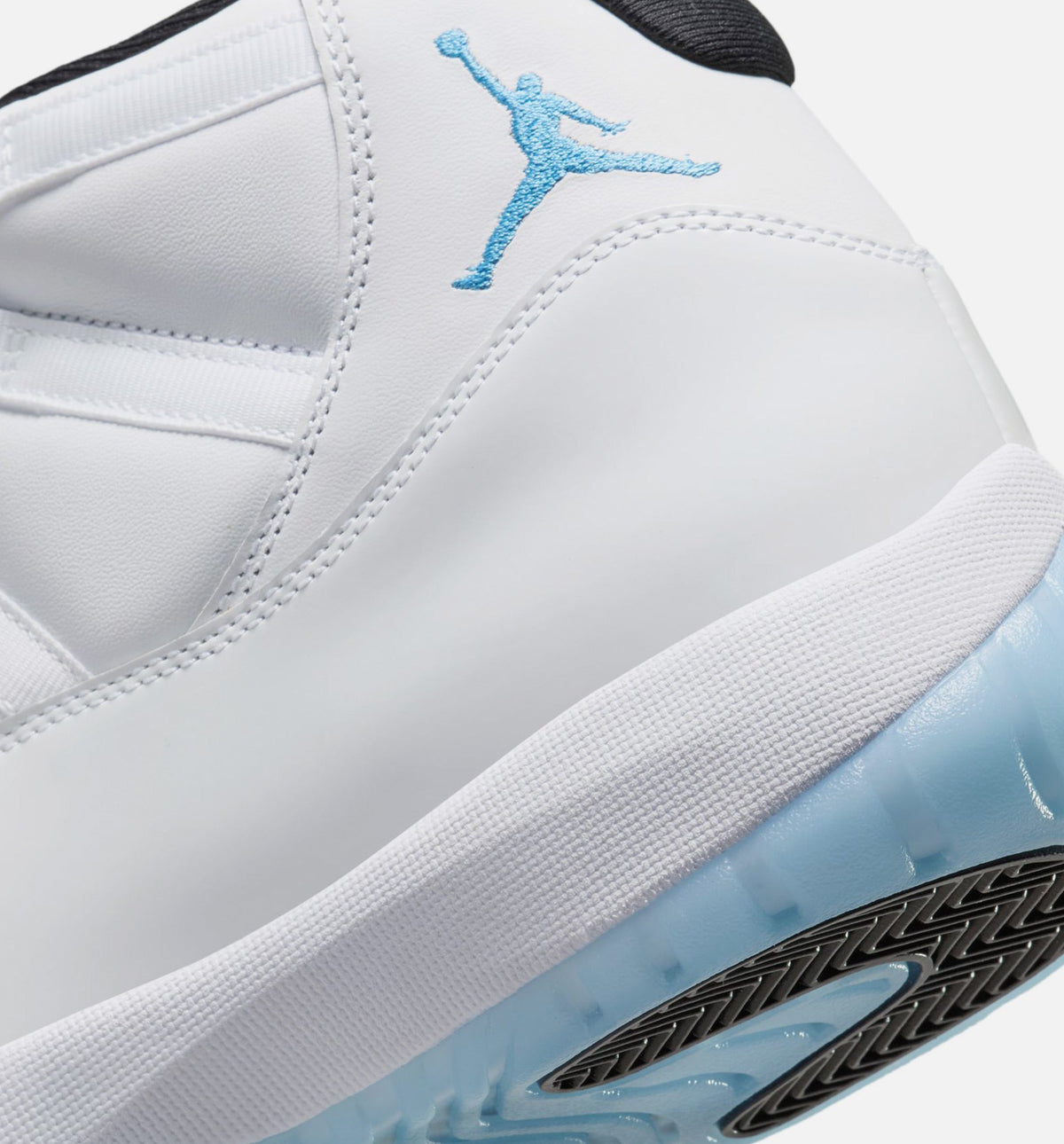 Air Jordan 11 Retro "Legend Blue" Men's Shoe – White/Legend Blue/Black