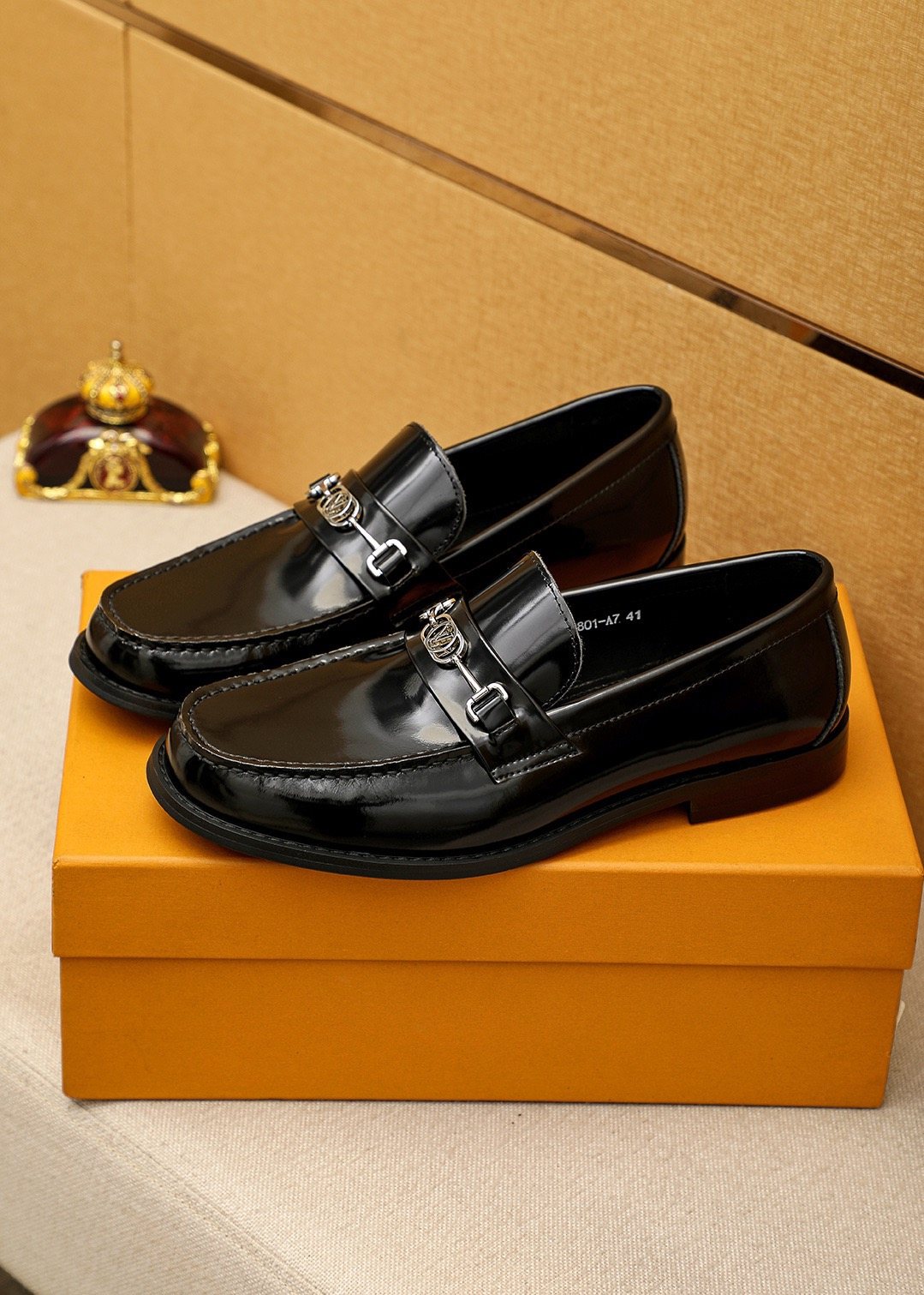 Louis Vuitton Black Metal-Hardware Loafers - Leather Lining