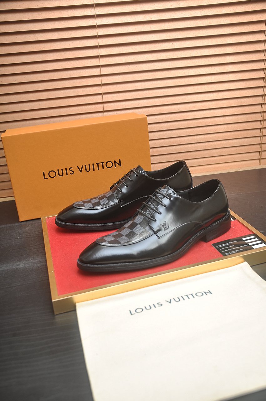 Louis Vuitton Checkerboard Lace-Up Dress Shoes