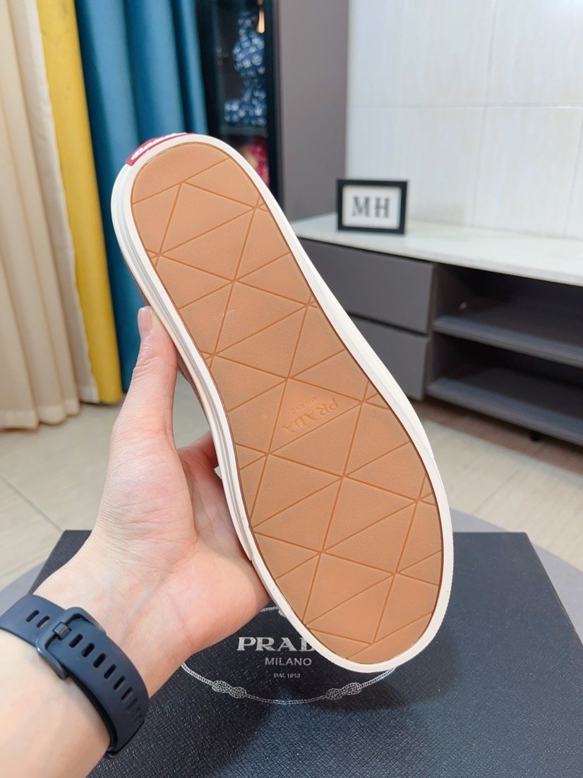 Prada Textured Low-Top Sneakers