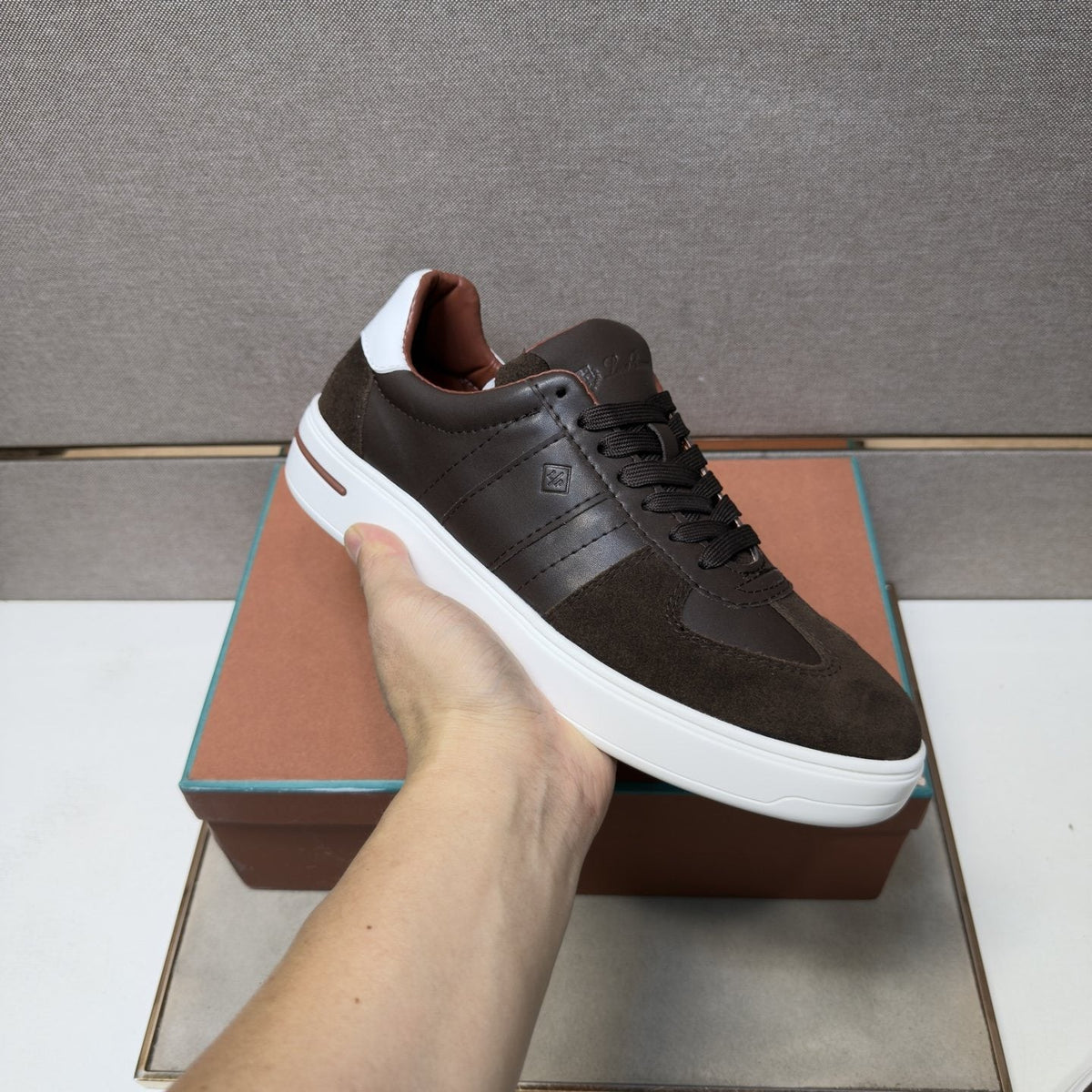 Men's Paneled Low-Top Sneakers