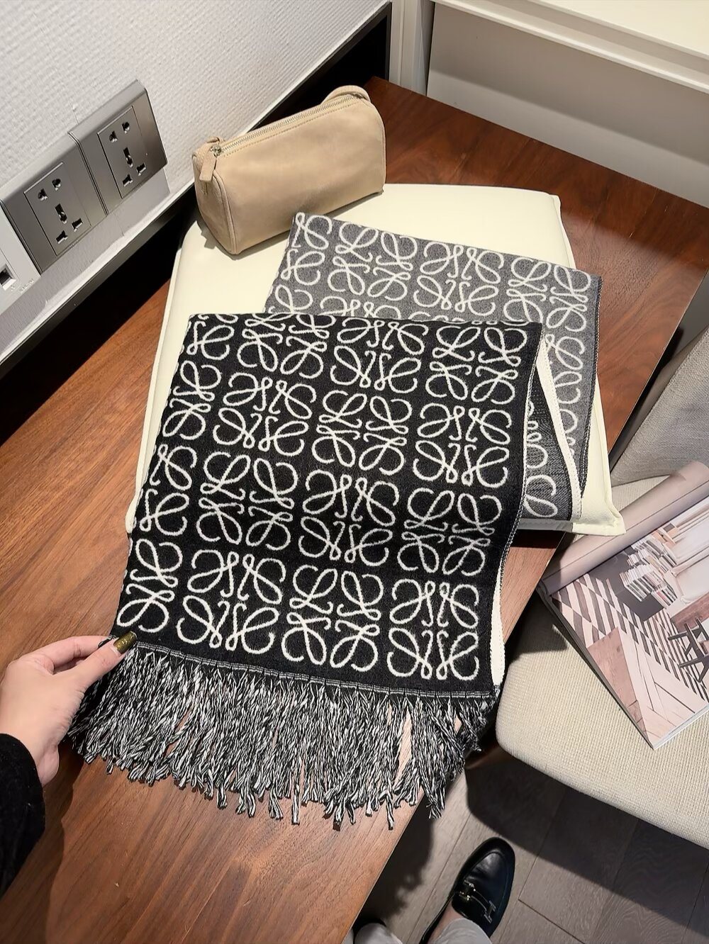 Loewe Loop Motif Fringe Scarf